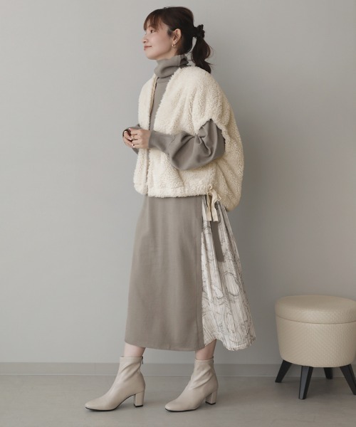Bou Jeloud(ブージュルード)の「【WEB限定】コクーンボアベストセットキルトブルゾン(ブルゾン・レディース・ブラック/アイボリー/モカ・FREE)」の15枚目の写真