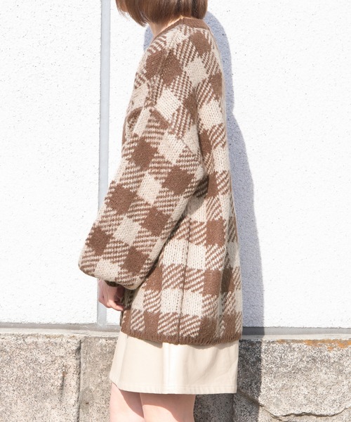 PairPair（ペアペア）の「ブロックチェック柄ニット(ユニセックス)（ニット/セーター・レディース・ブラック/ブラウン/ブルー系その他・MEDIUM/LARGE）」の7枚目の写真