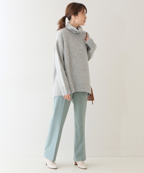 SLOBE IENA（スローブイエナ）の「TRトロストレートパンツ【手洗い可能】◆（スラックス・レディース・グリーン/グレー系その他・38/36）」の11枚目の写真