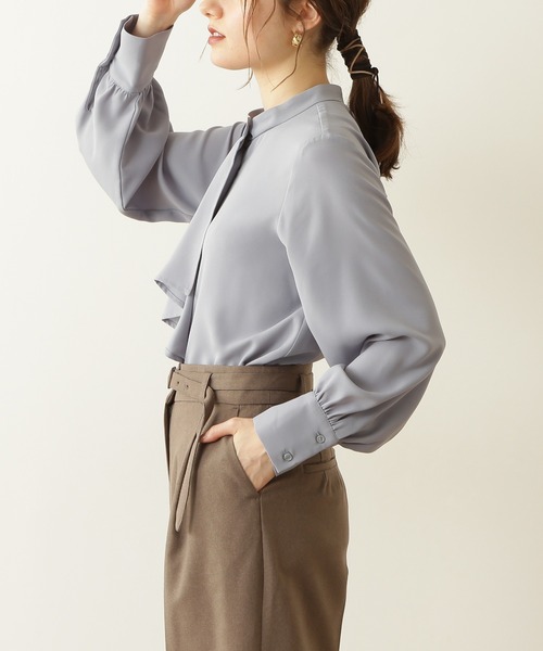 N.（N. Natural Beauty Basic）（エヌエヌナチュラルビューティーベーシック）の「◆ボウタイ風ブラウス（シャツ/ブラウス・レディース・チャコールグレー/ベージュ/イエロー/ラベンダー/オフホワイト/ブルー・MEDIUM）」の21枚目の写真