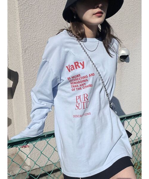 EMODA(エモダ)の「フロントロゴオーバーロングTシャツ(Tシャツ/カットソー・レディース・ホワイト/ブラック/ベージュ/グレー/ブルー・FREE)」の8枚目の写真