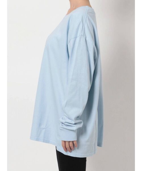 EMODA(エモダ)の「フロントロゴオーバーロングTシャツ(Tシャツ/カットソー・レディース・ホワイト/ブラック/ベージュ/グレー/ブルー・FREE)」の12枚目の写真