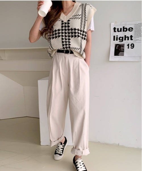 NANING9（ナンニング）の「NANING9 チェック柄Vネックオーバーサイズベスト（ベスト・レディース・ブラック/クリーム/ピンク・FREE）」の5枚目の写真