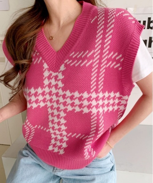 NANING9（ナンニング）の「NANING9 チェック柄Vネックオーバーサイズベスト（ベスト・レディース・ブラック/クリーム/ピンク・FREE）」の10枚目の写真