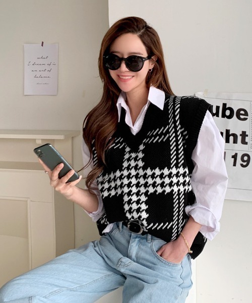 NANING9（ナンニング）の「NANING9 チェック柄Vネックオーバーサイズベスト（ベスト・レディース・ブラック/クリーム/ピンク・FREE）」の16枚目の写真