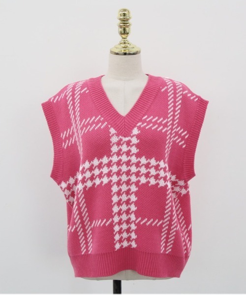 NANING9（ナンニング）の「NANING9 チェック柄Vネックオーバーサイズベスト（ベスト・レディース・ブラック/クリーム/ピンク・FREE）」の17枚目の写真