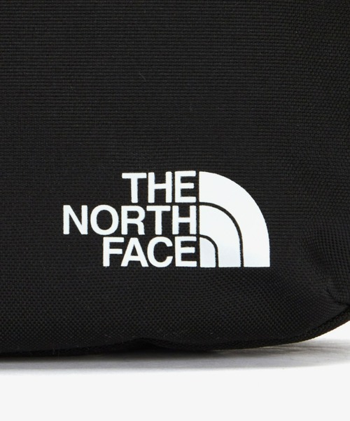 THE NORTH FACE(ザノースフェイス)の「THE NORTH FACE(ザ・ノースフェイス)/SUPER SLING BAG(ショルダーバッグ・レディース・ブラック/ホワイト/ベージュ・FREE)」の17枚目の写真