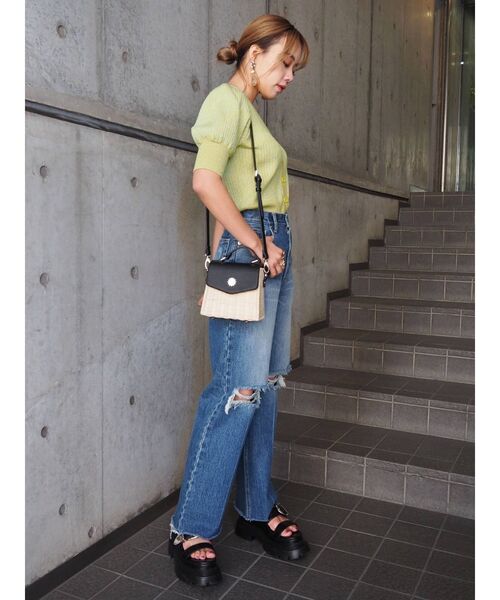 EVRIS（エヴリス）の「バックルプラットフォームサンダル（サンダル・レディース・ホワイト/ブラック・SMALL/MEDIUM/LARGE）」の14枚目の写真