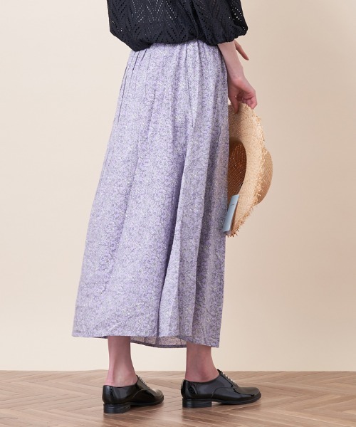 en recre(アンレクレ)の「洗えるボタニカル柄ロングスカート(スカート・レディース・ダークラベンダー/レモンイエロー・2)」の18枚目の写真