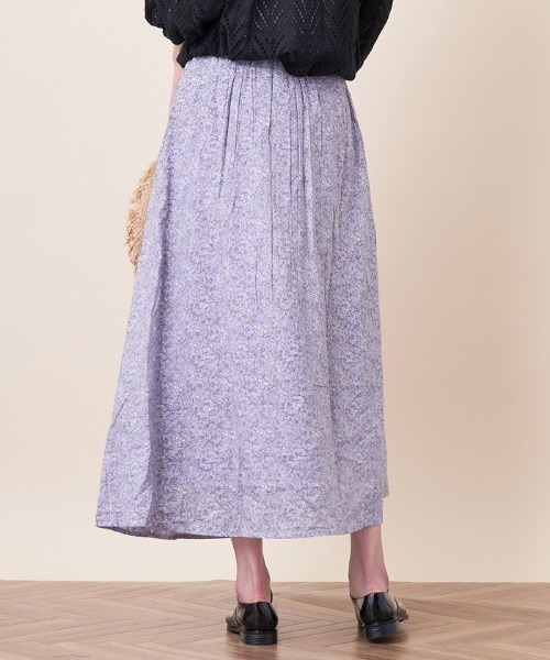 en recre(アンレクレ)の「洗えるボタニカル柄ロングスカート(スカート・レディース・ダークラベンダー/レモンイエロー・2)」の20枚目の写真