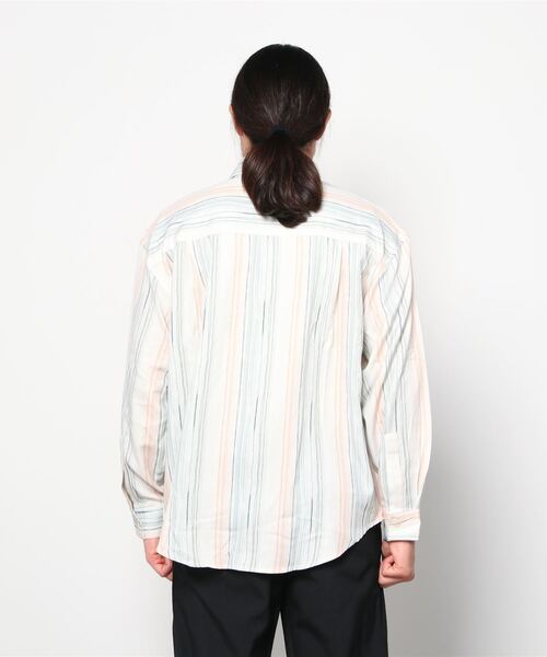SITRY（シトリー）の「Oversize Drop shoulder Patterned shirt/オーバーサイズ ドロップショルダー 総柄 シャツ（シャツ/ブラウス・メンズ・ホワイト/ライトグレー/チャコールグレー/オフホワイト/ピンク/ブラウン/ダークブラウン/グリーン/サックスブルー/ラベンダー・M/L）」の14枚目の写真