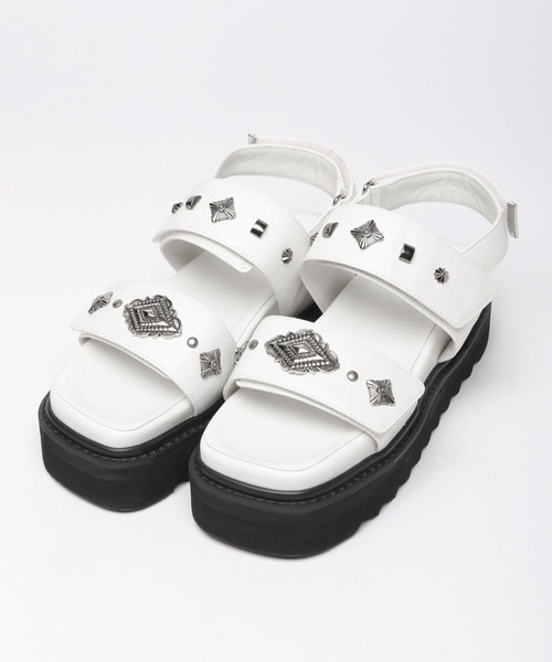 PAGEBOY(ページボーイ)の「シルバーコンチョスポサン(サンダル・レディース・ブラック/オフホワイト・MEDIUM/LARGE)」の3枚目の写真