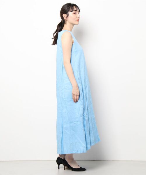 OUVRAGE CLASSE（ウヴラージュクラス）の「リネンノースリワンピース（ワンピース・レディース・ライトブルー/ブラック/ベージュ・FREE）」の16枚目の写真