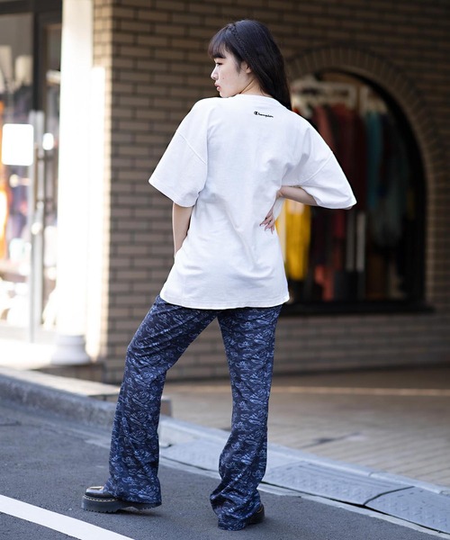 X-girl（エックスガール）の「Champion REVERSE WEAVE S/S TEE（Tシャツ/カットソー・レディース・ホワイト/ブラック/ライトグリーン・S/M/L/XL）」の8枚目の写真