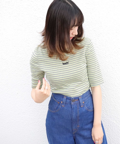 Levi's(リーバイス)の「【Levi's】スリムリブTシャツ(Tシャツ/カットソー・レディース・ブラック・S/M)」の1枚目の写真