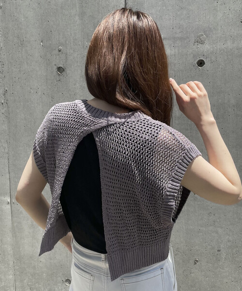 MONO COMME CA(モノコムサ)の「透かし メッシュニットベスト(ベスト・レディース・ミント/サックスブルー/グレー/ベージュ・FREE)」の2枚目の写真