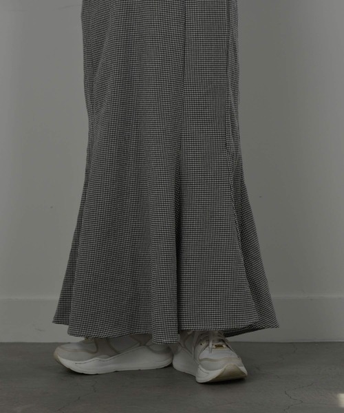 I_am（アイアム）の「gingham mermaid skirt（スカート・レディース・ブラック/レッド・FREE）」の6枚目の写真