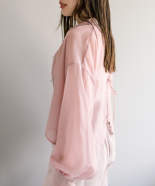 OLIVE des OLIVE（オリーブデオリーブ）の「バックリボンボリューム袖クロップドシャツ（シャツ/ブラウス・レディース・ホワイト/オフホワイト/ピンク/ラベンダー・FREE）」の20枚目の写真