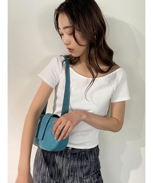 EMODA（エモダ）の「フィットリブTシャツ（Tシャツ/カットソー・レディース・ホワイト/ブラック/ブルー/オレンジ・FREE）」の2枚目の写真