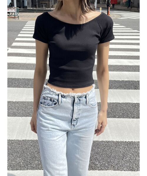 EMODA（エモダ）の「フィットリブTシャツ（Tシャツ/カットソー・レディース・ホワイト/ブラック/ブルー/オレンジ・FREE）」の6枚目の写真