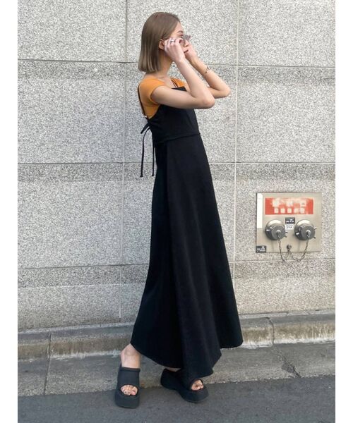 EMODA（エモダ）の「フィットリブTシャツ（Tシャツ/カットソー・レディース・ホワイト/ブラック/ブルー/オレンジ・FREE）」の11枚目の写真