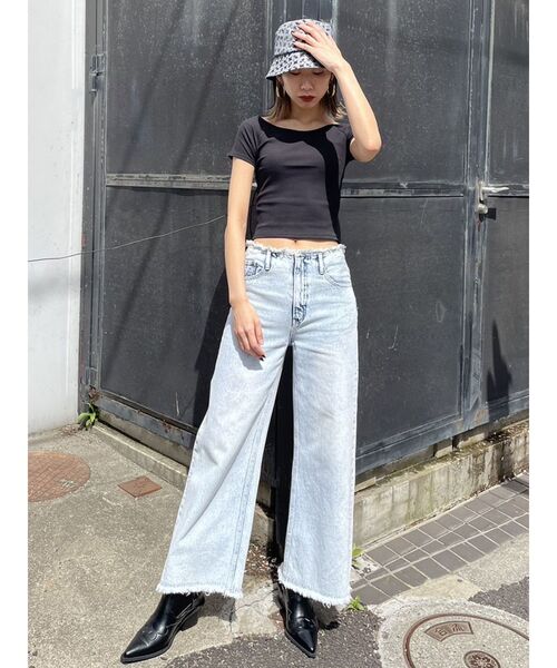 EMODA（エモダ）の「フィットリブTシャツ（Tシャツ/カットソー・レディース・ホワイト/ブラック/ブルー/オレンジ・FREE）」の13枚目の写真