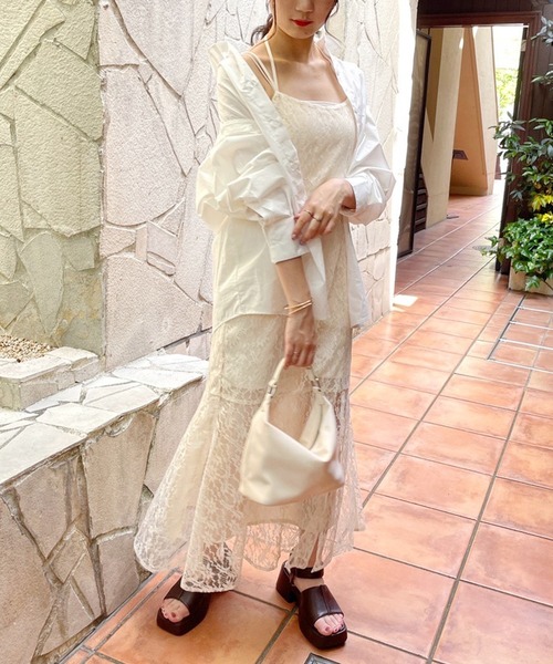 one after another NICE CLAUP(ワンアフターアナザーナイスクラップ)の「バックドロストマルチウェイシャツ(シャツ/ブラウス・レディース・オフホワイト/ブルー/ブルー系その他/オレンジ系その他・FREE)」の17枚目の写真