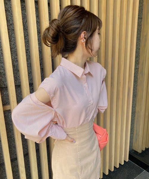 one after another NICE CLAUP(ワンアフターアナザーナイスクラップ)の「バックドロストマルチウェイシャツ(シャツ/ブラウス・レディース・オフホワイト/ブルー/ブルー系その他/オレンジ系その他・FREE)」の20枚目の写真