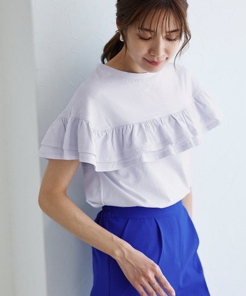 Pierrot(ピエロ)の「ラッフルTシャツ(Tシャツ/カットソー・レディース・ブラック/オフホワイト/ブルー/テラコッタ・M/L)」の4枚目の写真