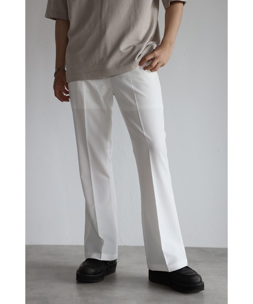 CREARE -LINO-(クレアーレリノ)の「センタープレスワイドフレアパンツ(スラックス・メンズ・ホワイト/ブラック/グリーン/グレイッシュベージュ・S/M/L)」の2枚目の写真