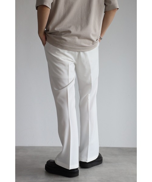 CREARE -LINO-(クレアーレリノ)の「センタープレスワイドフレアパンツ(スラックス・メンズ・ホワイト/ブラック/グリーン/グレイッシュベージュ・S/M/L)」の7枚目の写真