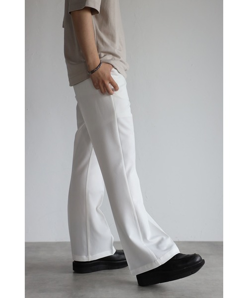 CREARE -LINO-(クレアーレリノ)の「センタープレスワイドフレアパンツ(スラックス・メンズ・ホワイト/ブラック/グリーン/グレイッシュベージュ・S/M/L)」の8枚目の写真