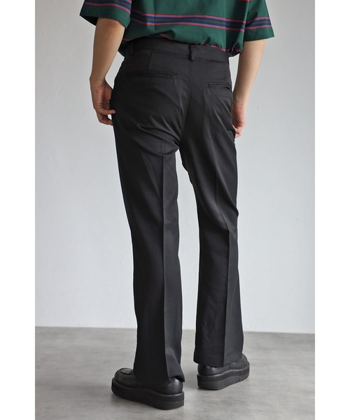 CREARE -LINO-(クレアーレリノ)の「センタープレスワイドフレアパンツ(スラックス・メンズ・ホワイト/ブラック/グリーン/グレイッシュベージュ・S/M/L)」の15枚目の写真