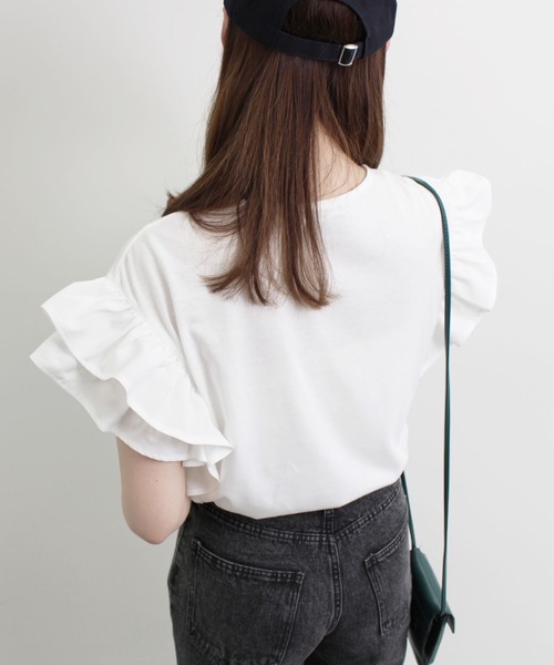 MLI'A（エムリア）の「袖異素材フリルトップス（Tシャツ/カットソー・レディース・オフホワイト/ブラック/ブルー・M）」の10枚目の写真