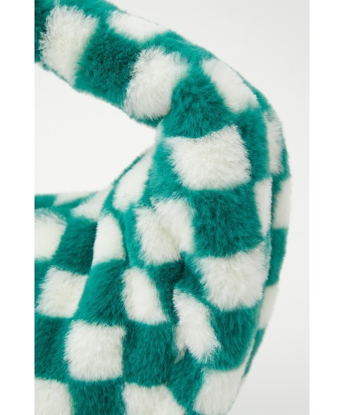 RODEO CROWNS WIDE BOWL(ロデオクラウンズワイドボウル)の「COLOR FAUX FUR BAG(ハンドバッグ・レディース・グリーン系その他/ブラック/ブルー・FREE)」の17枚目の写真