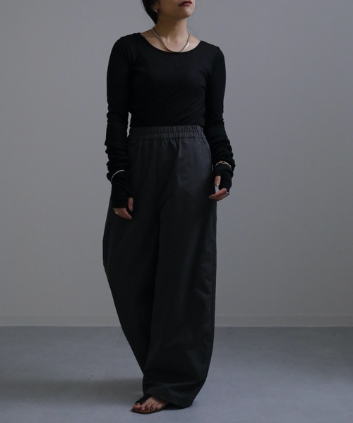 ap retro(アプレトロ)の「裾絞りナイロンイージーパンツ(その他パンツ・レディース・チャコールグレー/ブラック/アイボリー・FREE)」の22枚目の写真