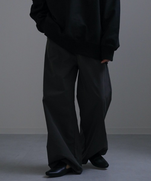 ap retro(アプレトロ)の「裾絞りナイロンイージーパンツ(その他パンツ・レディース・チャコールグレー/ブラック/アイボリー・FREE)」の20枚目の写真