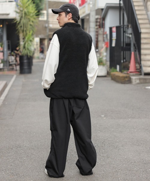 WEGO（ウィゴー）の「WEGO/リバーシブル ボアベスト（ベスト・メンズ・ホワイト/ブラック・MEDIUM/LARGE）」の12枚目の写真