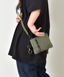 Holiday A.M.（ホリデーエーエム）の「スマホポーチ / ショルダーバッグ（ショルダーバッグ）」