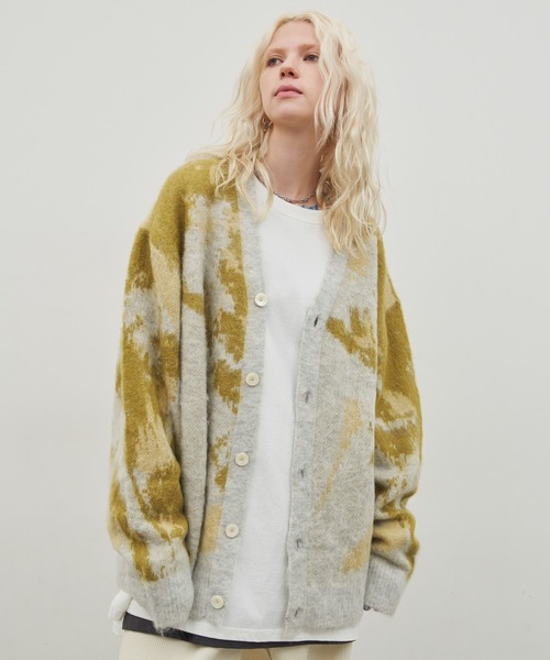 AIVER(アイバー)の「AIVER アブストラクトモヘアニットカーディガン(カーディガン/ボレロ・メンズ・ブラック/ブルー/オフホワイト/パープル・SMALL/MEDIUM/LARGE)」の14枚目の写真