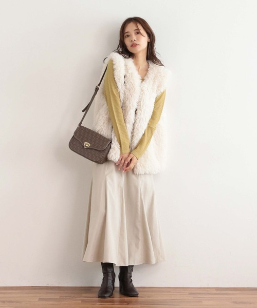 mysty woman（ミスティウーマン）の「ストリングシャーリングプルオーバー　172320（Tシャツ/カットソー・レディース・ブラック/オフホワイト/イエロー/アイボリー・FREE）」の7枚目の写真