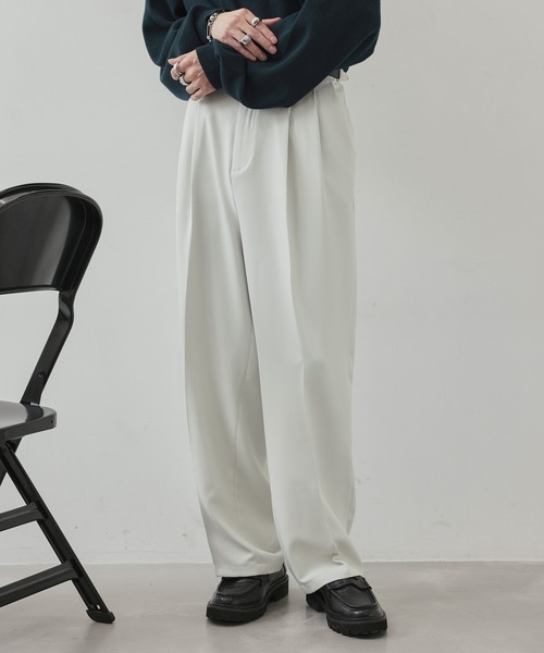 NBB WEEKEND ストレートパンツ ホワイト NBB WEEKEND ストレートパンツ ホワイト （ワイドパンツ