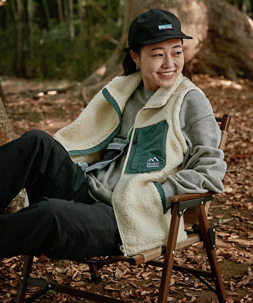 Franklin Climbing（フランクリンクライミング）の「【Franklin Climbing】 シープボアベスト（ダウンベスト・メンズ・アイボリー/ブラック/マスタード/オレンジ・M/L/XL）」の2枚目の写真