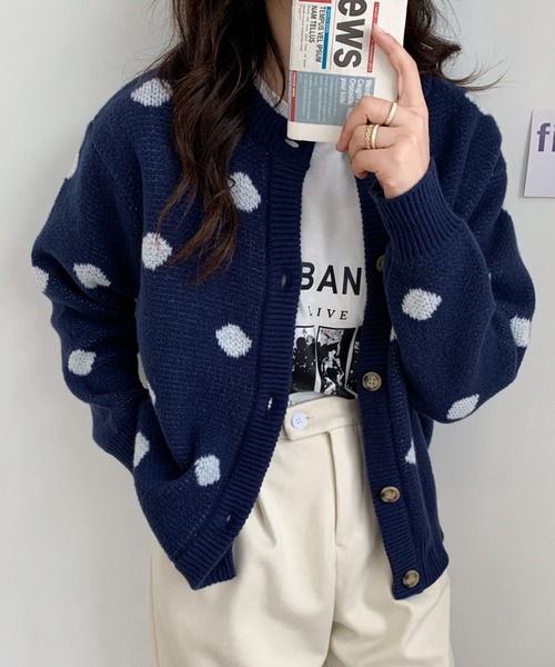 ECLIN(エクラン)の「ドットジャガードボリュームニットカーディガン(カーディガン/ボレロ・レディース・ブラック/ネイビー/グレー/ベージュ・FREE)」の21枚目の写真