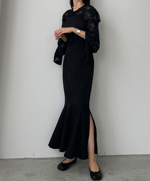 Louere(ルエレ)の「キャンディースリーブフラワートップス(シャツ/ブラウス・レディース・ホワイト/アイボリー/ブラック/ライトブルー/ネイビー・SMALL/MEDIUM/LARGE/X-LARGE)」の12枚目の写真