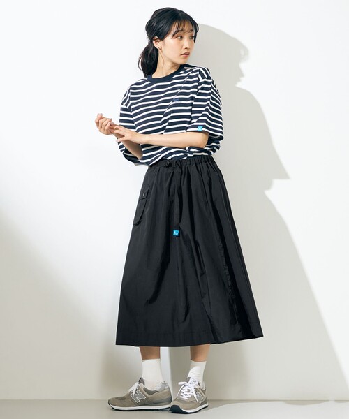 SHARE PARK（シェアパーク）の「【撥水加工】マウンテンスカート（スカート・レディース・アイボリー系/ブラック系・MEDIUM/SMALL）」の5枚目の写真