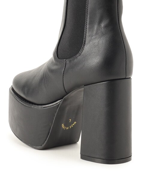 cs T&P(シーエスティーアンドピー)の「ボリュームストーム厚底サイドゴアブーツ(ブーツ・レディース・ホワイト/ブラック・S/M/L/LL)」の10枚目の写真