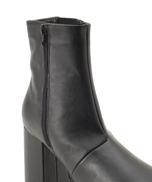 cs T&P(シーエスティーアンドピー)の「ボリュームストーム厚底サイドゴアブーツ(ブーツ・レディース・ホワイト/ブラック・S/M/L/LL)」の11枚目の写真