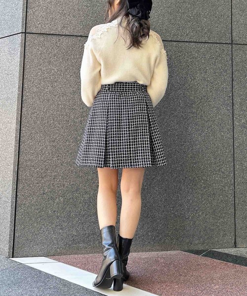 INGNI（イング）の「フェザーヤーン肩開きデザインレースニット（ニット/セーター・レディース・ベージュ/ブラック/ピンク/アイボリー・M）」の7枚目の写真