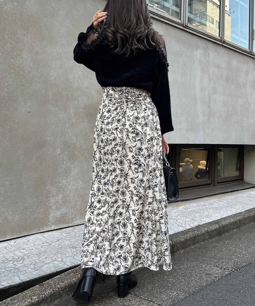 INGNI（イング）の「フェザーヤーン肩開きデザインレースニット（ニット/セーター・レディース・ベージュ/ブラック/ピンク/アイボリー・M）」の6枚目の写真